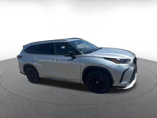 2024 Toyota Highlander XSE