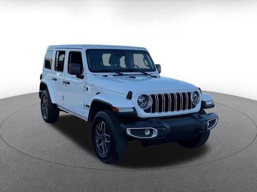 Bright White Clearcoat 2025 Jeep Wrangler Sahara
