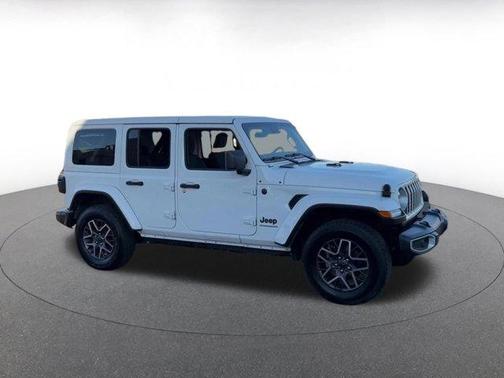 Bright White Clearcoat 2025 Jeep Wrangler Sahara
