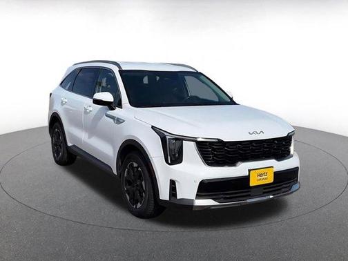 Glacial White Pearl 2024 Kia Sorento S