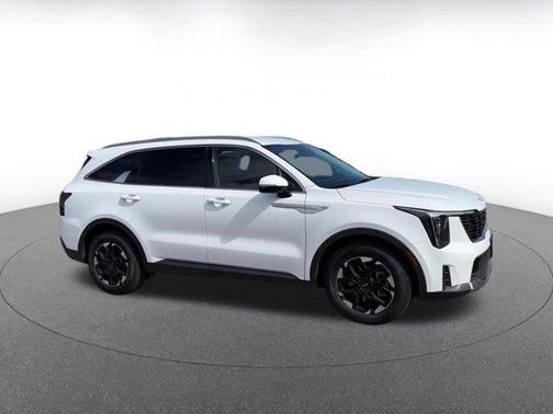 Glacial White Pearl 2024 Kia Sorento S
