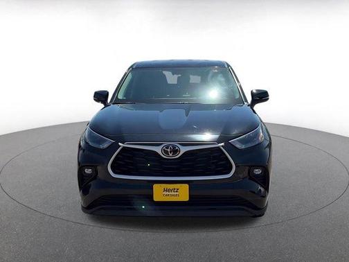 Black 2025 Toyota Highlander LE