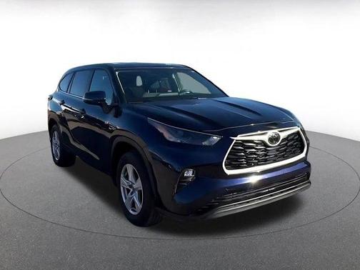 2025 Toyota Highlander LE