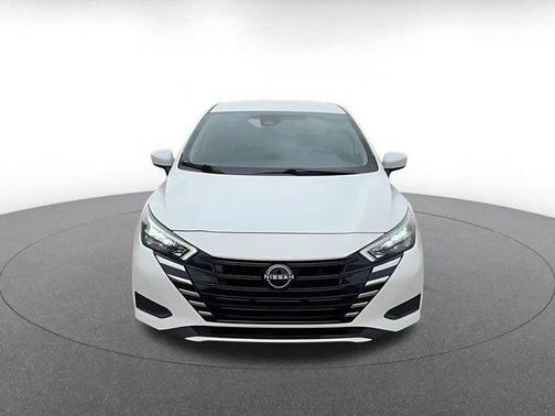 Aspen White 2025 Nissan Versa 1.6 SV