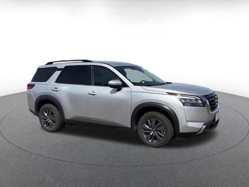 Brilliant Silver Metallic 2025 Nissan Pathfinder SV