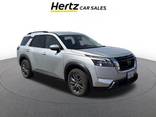 Brilliant Silver Metallic 2025 Nissan Pathfinder SV