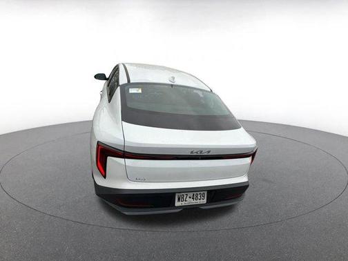 Snow White Pearl 2025 Kia K4