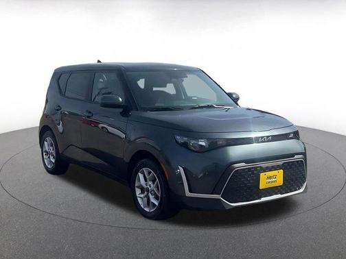 Gravity Gray 2025 Kia Soul LX