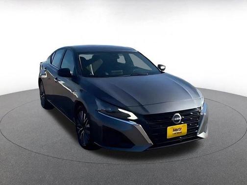 Gun Metallic 2025 Nissan Altima SV