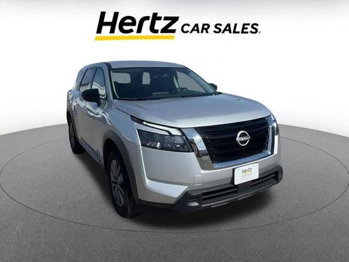 2024 Nissan Pathfinder S