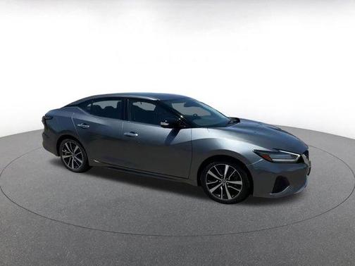 2023 Nissan Maxima SV