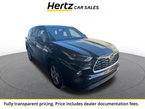 Black 2025 Toyota Highlander LE