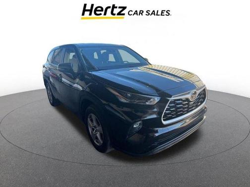 Black 2025 Toyota Highlander LE