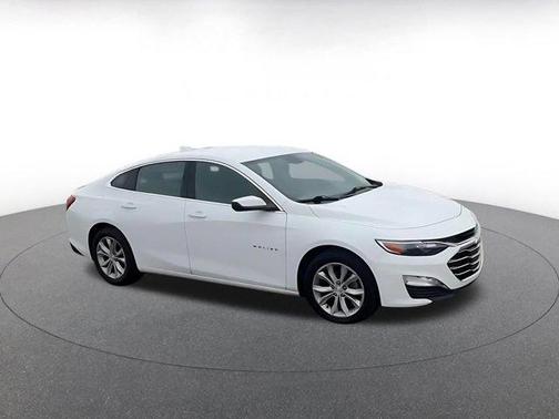 Summit White 2023 Chevrolet Malibu LT