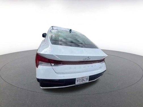 2025 Hyundai ELANTRA HEV Limited