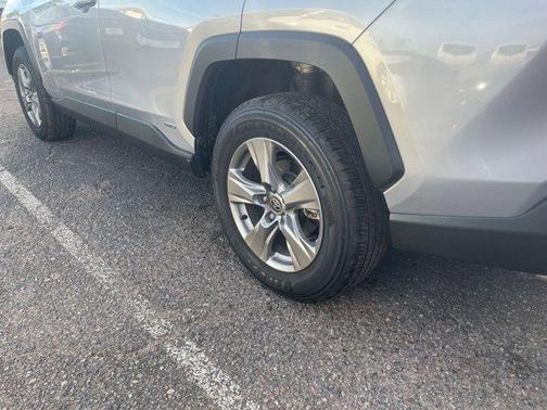 2025 Toyota RAV4 Hybrid LE