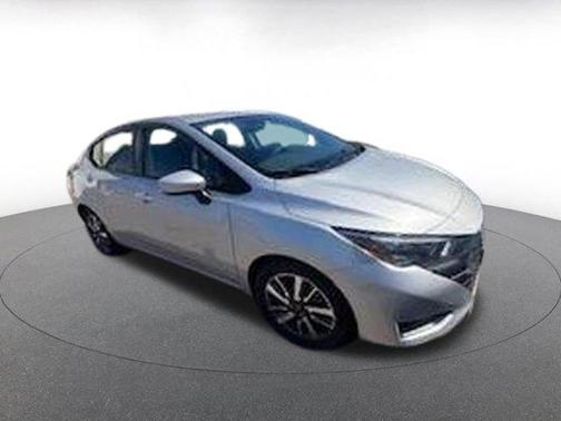 Brilliant Silver Metallic 2025 Nissan Versa 1.6 SV