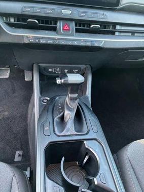 Snow White Pearl 2025 Kia K4