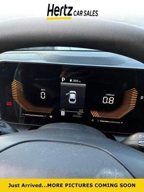 Snow White Pearl 2025 Kia K4