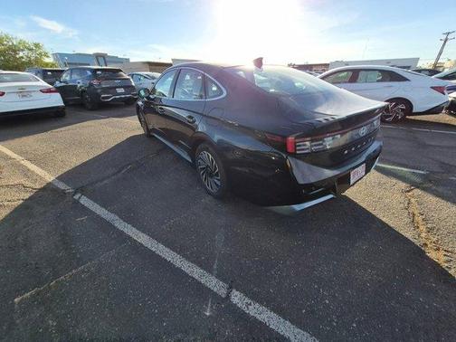 2025 Hyundai SONATA Hybrid SEL