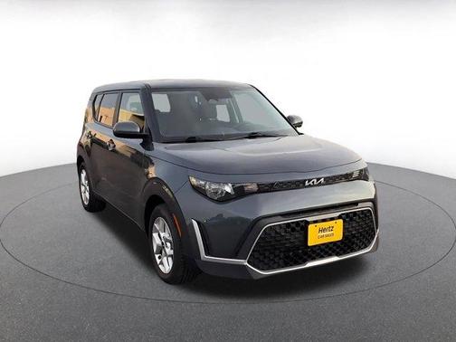 Gravity Gray 2025 Kia Soul LX