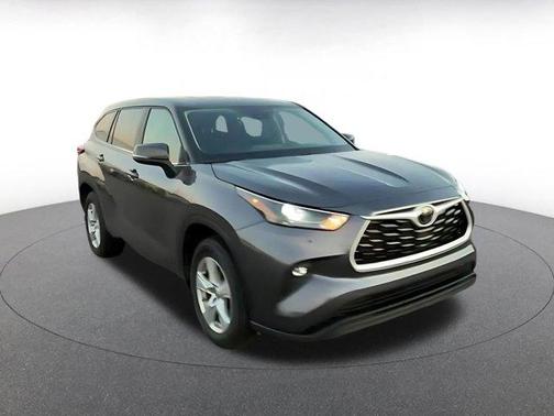 2025 Toyota Highlander LE