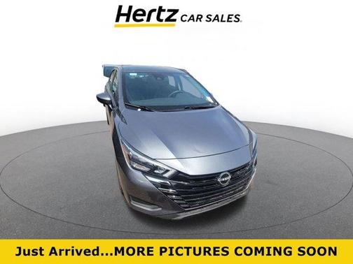 Gun Metallic 2025 Nissan Versa 1.6 SV