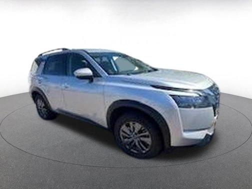 Brilliant Silver Metallic 2025 Nissan Pathfinder SV