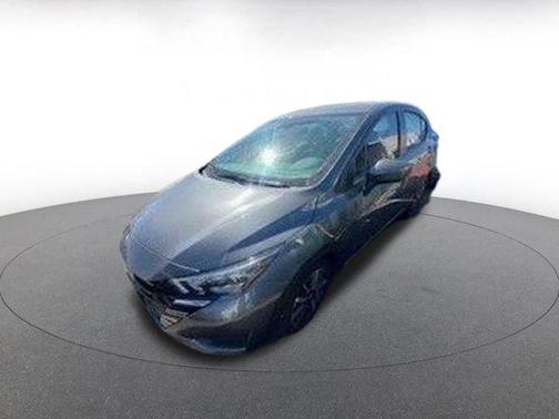 Gun Metallic 2025 Nissan Versa 1.6 SV