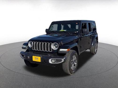 Black Clearcoat 2025 Jeep Wrangler Sahara