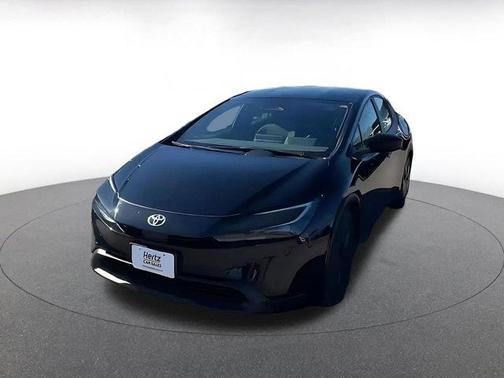 2025 Toyota Prius LE