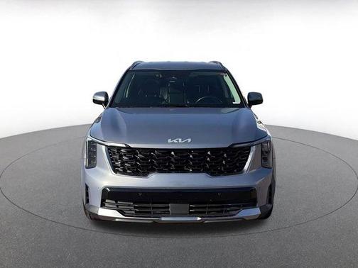 Everlasting Silver 2024 Kia Sorento S