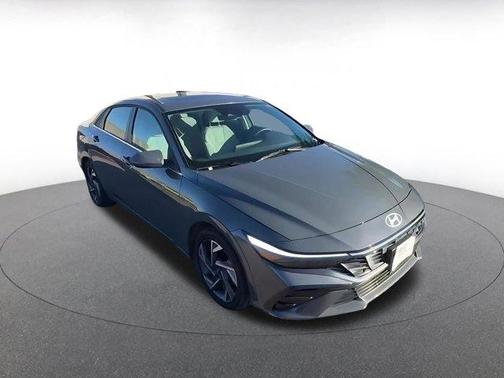 2025 Hyundai ELANTRA HEV Limited