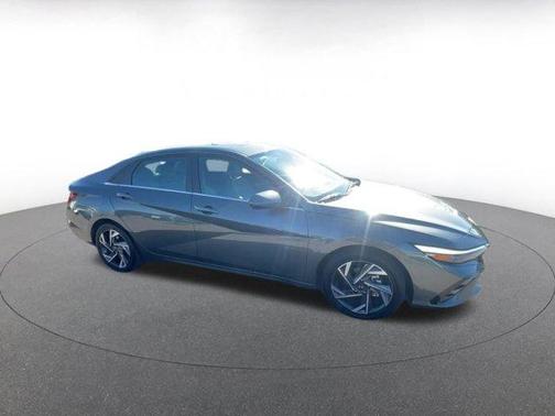 2025 Hyundai ELANTRA HEV Limited