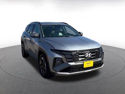 Shimmering Silver 2025 Hyundai TUCSON SEL