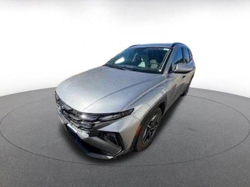 Shimmering Silver 2025 Hyundai TUCSON SEL