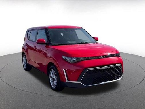 Inferno Red 2025 Kia Soul LX