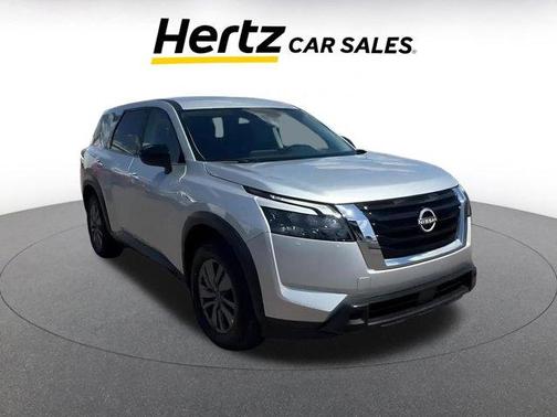 2024 Nissan Pathfinder S