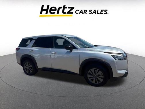 2024 Nissan Pathfinder S