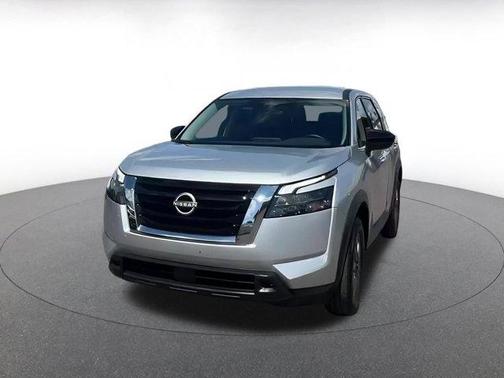 2024 Nissan Pathfinder S
