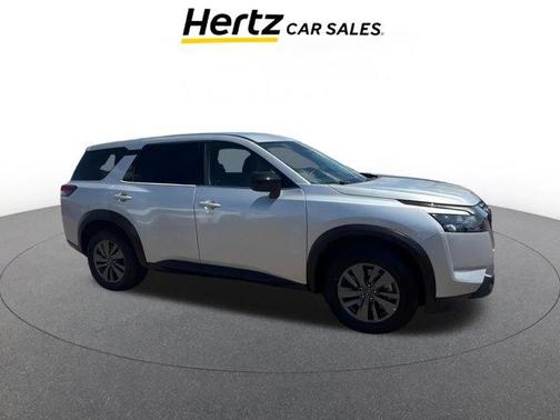 2024 Nissan Pathfinder S