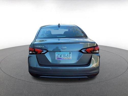 2025 Nissan Versa 1.6 SV