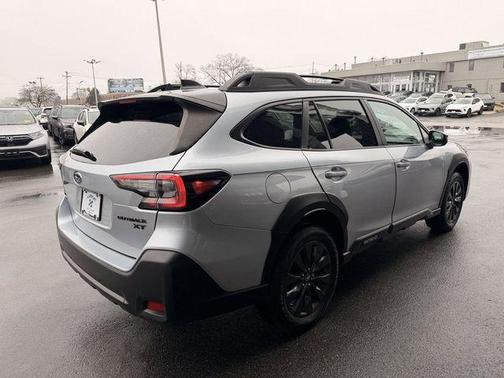 Ice Silver Metallic 2023 Subaru Outback Onyx Edition XT