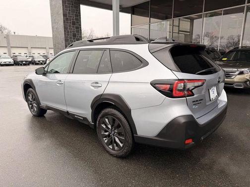 Ice Silver Metallic 2023 Subaru Outback Onyx Edition XT