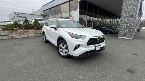Wind Chill Pearl 2022 Toyota Highlander LE