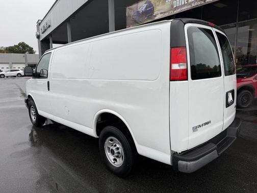 2023 GMC Savana 2500 Work Van