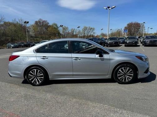 2019 Subaru Legacy 2.5i