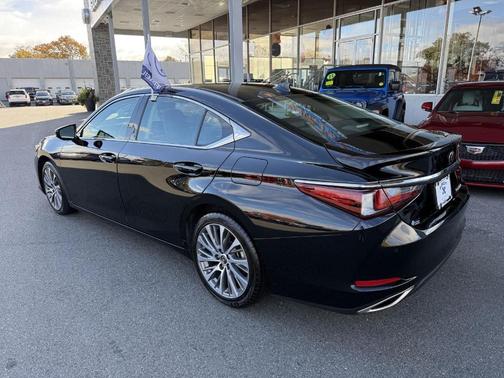 2021 Lexus ES 350 Base