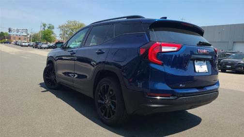 Marine Metallic 2023 GMC Terrain SLT