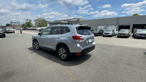 Ice Silver Metallic 2023 Subaru Forester Limited